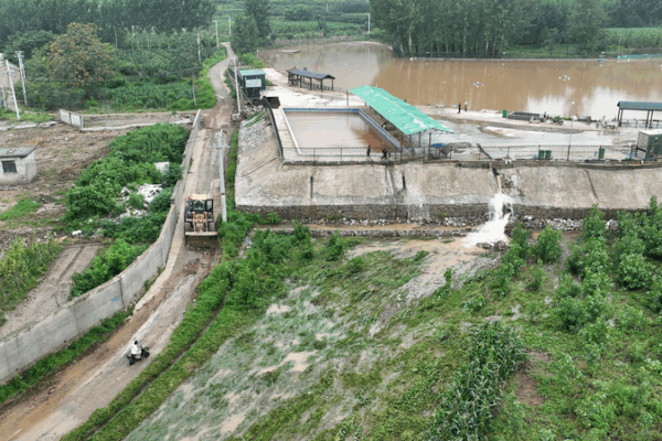 50M Yuan Boost Fuels Hebei Flood Recovery 50M_Yuan_Boost_Fuels_Hebei_Flood_Recovery
