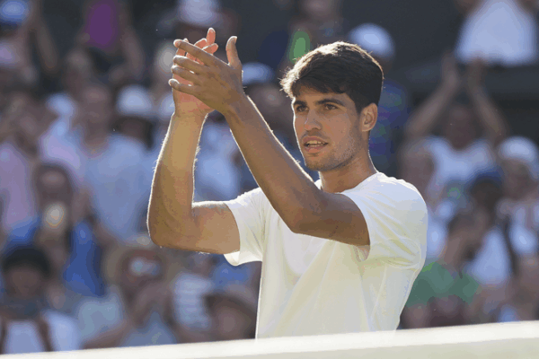 Alcaraz Battles Through Marathon 5-Set Thriller at Wimbledon Alcaraz_Battles_Through_Marathon_5_Set_Thriller_at_Wimbledon