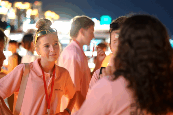 American Choirs Light Up Fuzhou Night on Minjiang River American_Choirs_Light_Up_Fuzhou_Night_on_Minjiang_River video poster