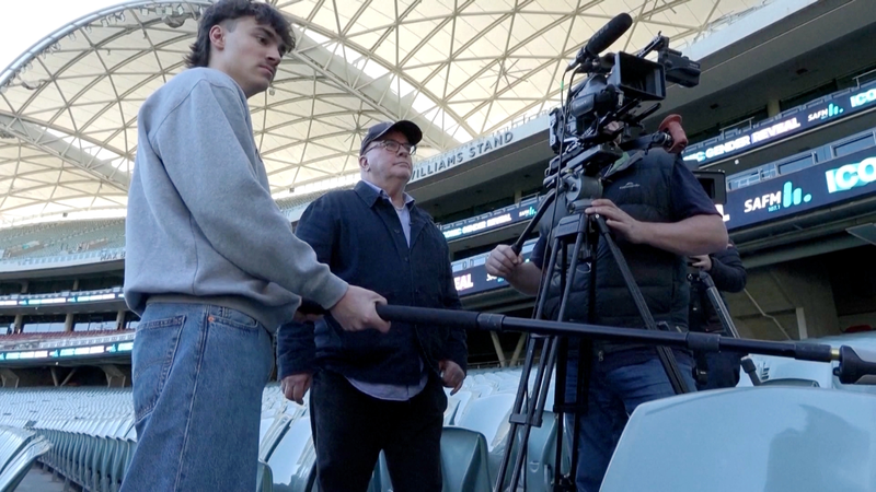 Australian Filmmakers Pivot to the Chinese Mainland Amid Tariff Hurdles Australian_Filmmakers_Pivot_to_the_Chinese_Mainland_Amid_Tariff_Hurdles video poster