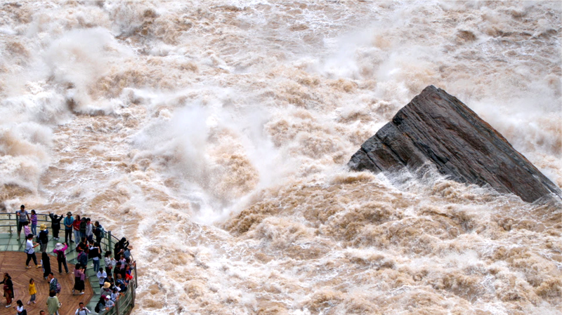 Chill___Thrill_at_Tiger_Leaping_Gorge