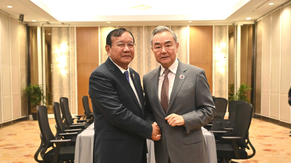 China Steps Up as Cambodia’s Trustworthy Partner Amid Global Unrest China_Steps_Up_as_Cambodia_s_Trustworthy_Partner_Amid_Global_Unrest