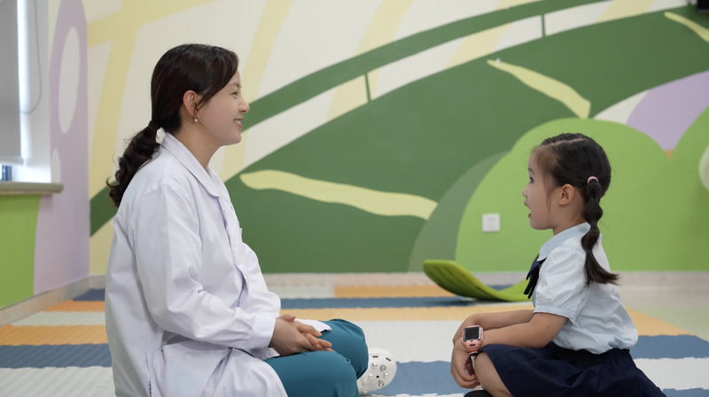 China_UK_Forum_Unites_Experts_Against_Rare_Pediatric_Illnesses_poster - News for amigos, by amigos China_UK_Forum_Unites_Experts_Against_Rare_Pediatric_Illnesses video poster