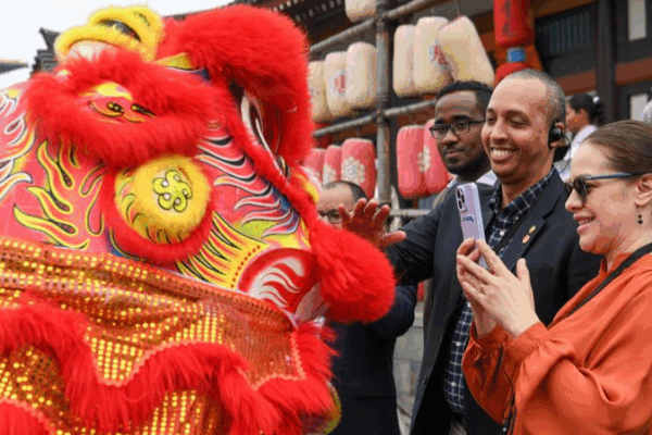 China & Latin America: A Fresh Human Rights Dialogue China___Latin_America__A_Fresh_Human_Rights_Dialogue