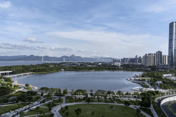 China’s Urban Renewal Sparks New Growth Era China_s_Urban_Renewal_Sparks_New_Growth_Era