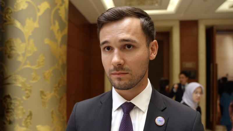 Dialogue__The_Heart_of_Peacebuilding video poster