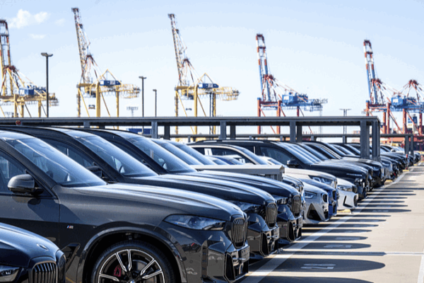 EU_Port_Turns_Into_a_Giant_Car_Park_Under_Tariff_Pressure
