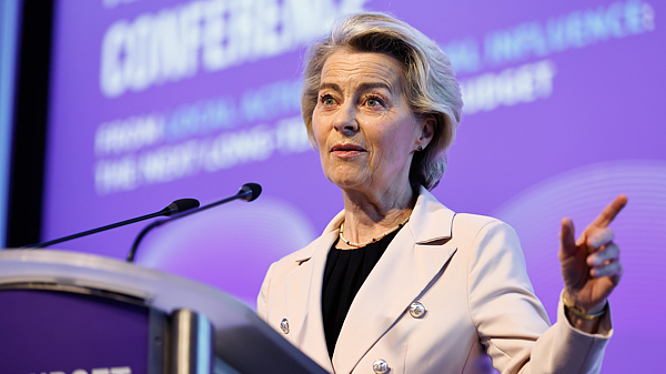 EU Unites Against Trump’s 30% Tariff Shock EU_Unites_Against_Trump_s_30__Tariff_Shock