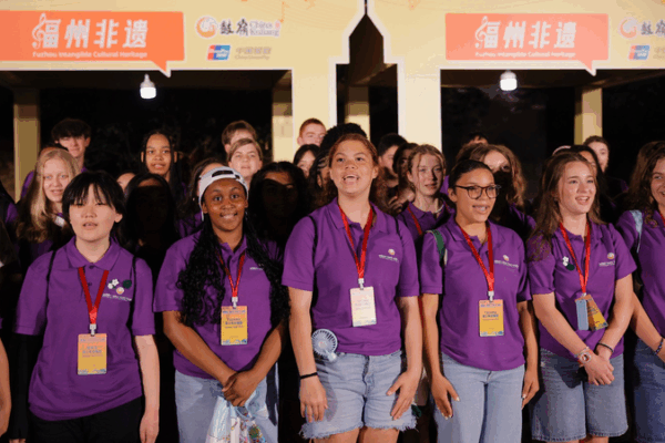 Flash Mob Unites Youth at China-U.S. Choir Festival Flash_Mob_Unites_Youth_at_China_U_S__Choir_Festival video poster