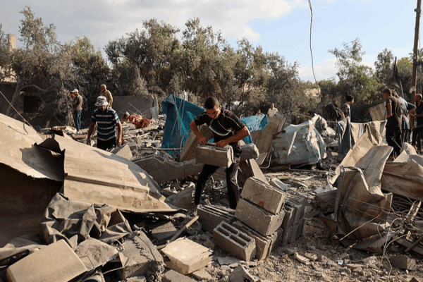 Gaza Crisis Deepens: 29 Killed Amid Ceasefire Deadlock Gaza_Crisis_Deepens__29_Killed_Amid_Ceasefire_Deadlock