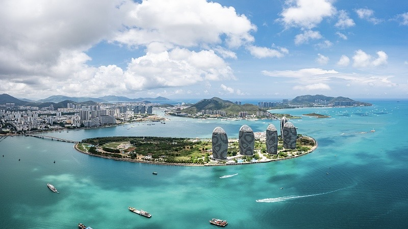 Hainan_Customs_Closure_Boosts_Global_Trade_Growth_poster - News for amigos, by amigos Hainan_Customs_Closure_Boosts_Global_Trade_Growth video poster