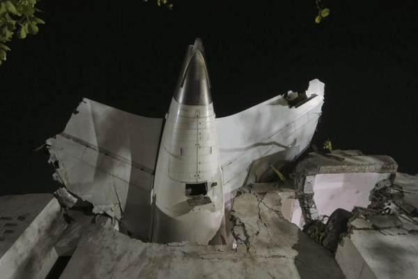 India Defers Crash Verdict Until Final Report India_Defers_Crash_Verdict_Until_Final_Report