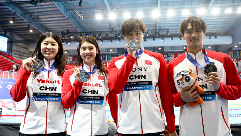 Marchand_Sets_Record__China_Wins_Medals_at_Singapore_Worlds