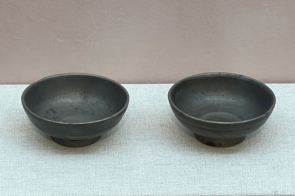 Minor Heat: Uncover Ancient Chinese Cooling Secrets Minor_Heat__Uncover_Ancient_Chinese_Cooling_Secrets