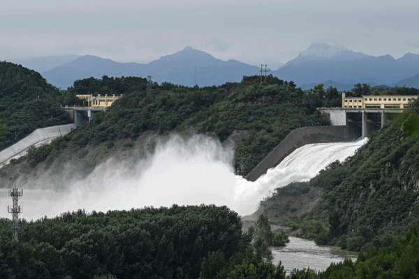 Northern_Chinese_Mainland_Floods_Spur_Massive_Rescue_Efforts video poster