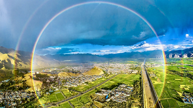 Rare_Full_Circle_Rainbow_Lights_Up_Palcho_Monastery