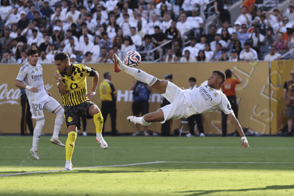 Real Madrid Triumphs 3-2 in Thrilling Club World Cup Clash Real_Madrid_Triumphs_3_2_in_Thrilling_Club_World_Cup_Clash