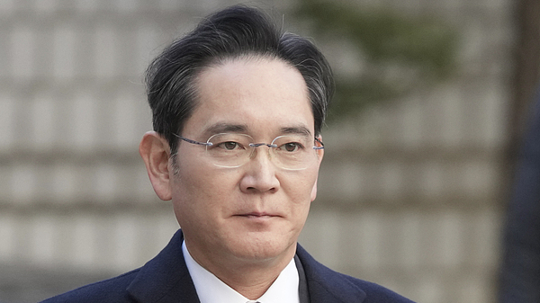 Samsung Chairman Lee Cleared in Landmark Fraud Case Samsung_Chairman_Lee_Cleared_in_Landmark_Fraud_Case