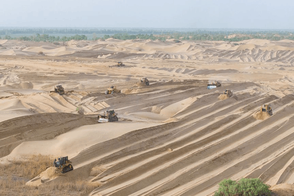 Sandstorm Resilience: Chinese Mainland’s Bold Eco Moves Sandstorm_Resilience__Chinese_Mainland_s_Bold_Eco_Moves