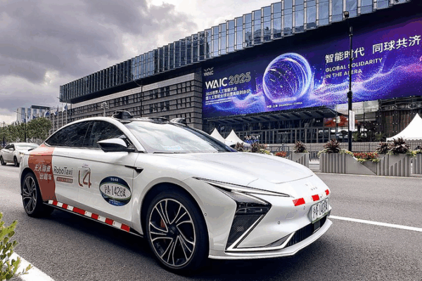 Shanghai Fuels Future with Driverless Car Licenses Shanghai_Fuels_Future_with_Driverless_Car_Licenses