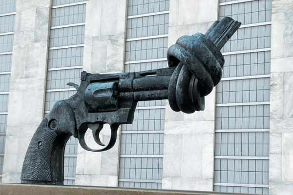The Knotted Gun: A Bold Icon of Peace at the UN The_Knotted_Gun__A_Bold_Icon_of_Peace_at_the_UN