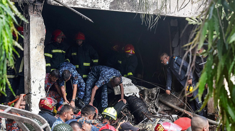 Tragic Crash: Bangladesh Air Force Jet Hits Dhaka School Tragic_Crash__Bangladesh_Air_Force_Jet_Hits_Dhaka_School video poster