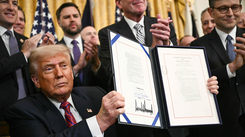 Trump_Signs_Stablecoin_Law__Driving_Crypto_Mainstream - News for amigos, by amigos Trump_Signs_Stablecoin_Law__Driving_Crypto_Mainstream