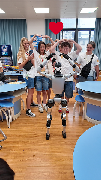 US_Choir_Encounters_Futuristic_Robots_in_Fuzhou_poster - News for amigos, by amigos US_Choir_Encounters_Futuristic_Robots_in_Fuzhou video poster