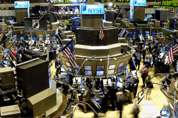 US Stocks Mixed as Tech Rallies and Trade Deal Unfolds US_Stocks_Mixed_as_Tech_Rallies_and_Trade_Deal_Unfolds