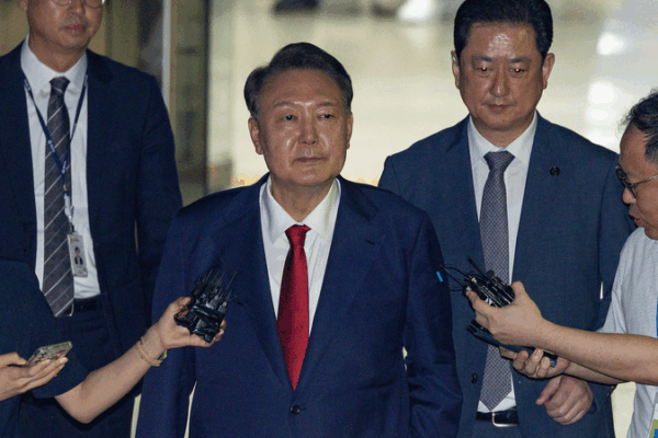 Warrant Issued: Ex-President Yoon Faces Arrest Over Martial Law Case Warrant_Issued__Ex_President_Yoon_Faces_Arrest_Over_Martial_Law_Case