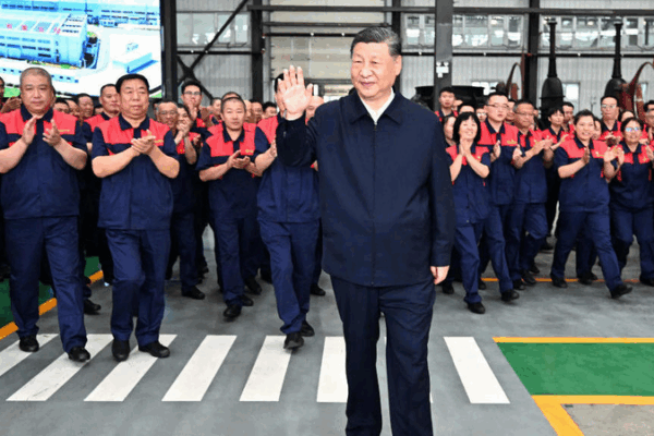 Xi_Jinping_Inspects_Valve_Manufacturing_in_Shanxi video poster