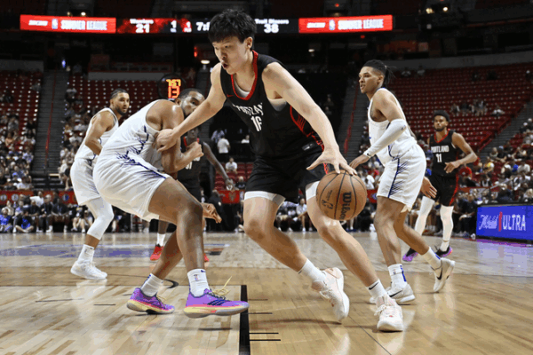Yang Hansen Shines in NBA Summer League Opener! Yang_Hansen_Shines_in_NBA_Summer_League_Opener_