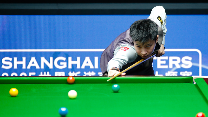 Zhao_Xintong_Cruises_Past_Wakelin_at_Shanghai_Masters