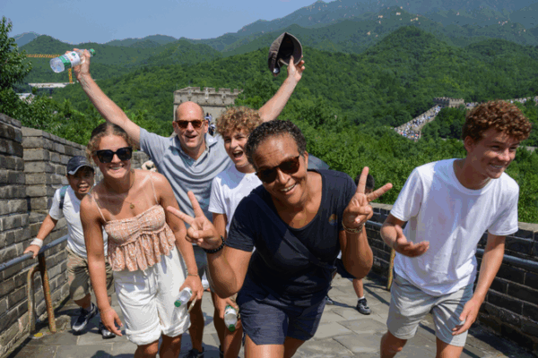 4FODV1LGH5QON0YCEIHB - News for amigos, by amigos Summer Surge: Global Travelers Flock to Beijing’s Great Wall