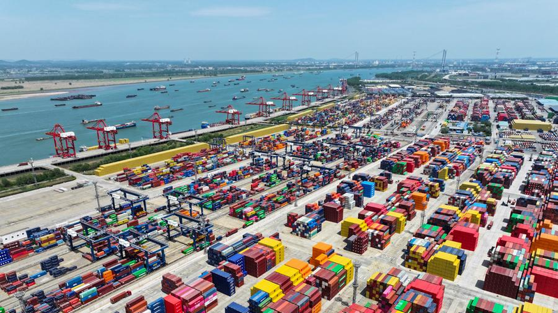 Chinese Mainland’s Path to Growth: No Race to Supremacy