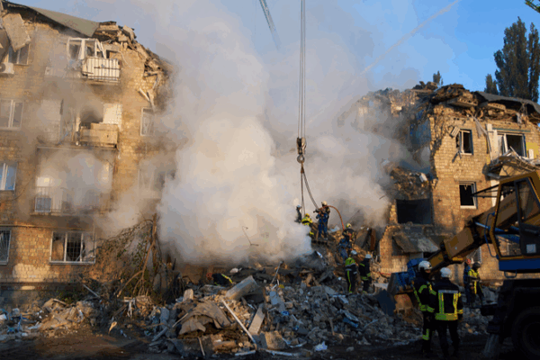 Russia’s Mass Strike on Ukraine Triggers Civilian Tragedy and EU Outcry Russia’s Mass Strike on Ukraine Triggers Civilian Tragedy and EU Outcry