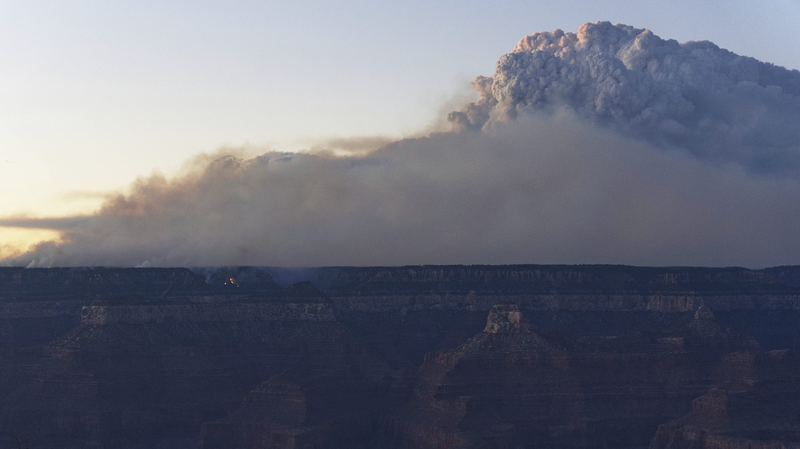 Dragon Bravo Fire Engulfs 472 km² at Grand Canyon