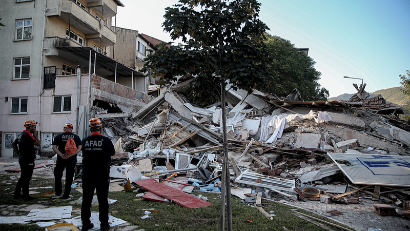 6.1-Magnitude Earthquake Rattles Balikesir, Türkiye: 1 Dead, 29 Injured 6.1-Magnitude Earthquake Rattles Balikesir, Türkiye: 1 Dead, 29 Injured