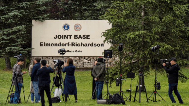 Anchorage_Summit__Putin_Applauds_US_Efforts__Trump_Predicts_Breakdown