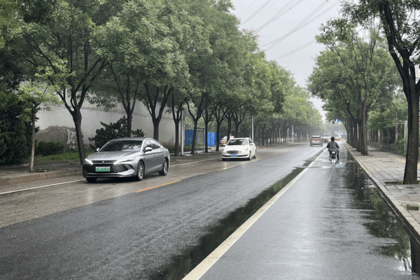 Beijing_Under_Highest_Rainstorm_Alert__82K__Evacuated - News for amigos, by amigos Beijing_Under_Highest_Rainstorm_Alert__82K__Evacuated