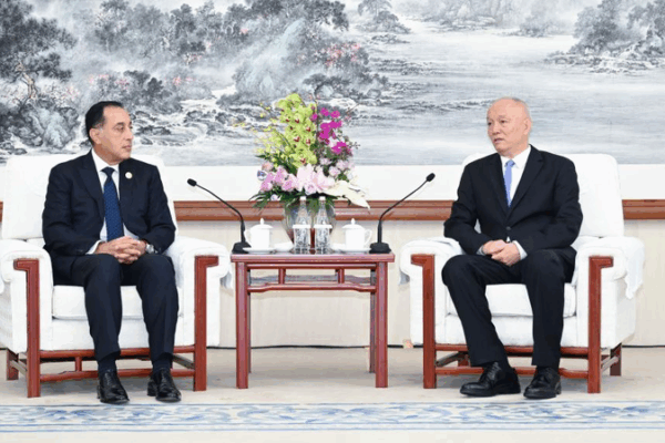 Cai Qi Meets Egyptian PM Madbouly at SCO 2025 Cai_Qi_Meets_Egyptian_PM_Madbouly_at_SCO_2025