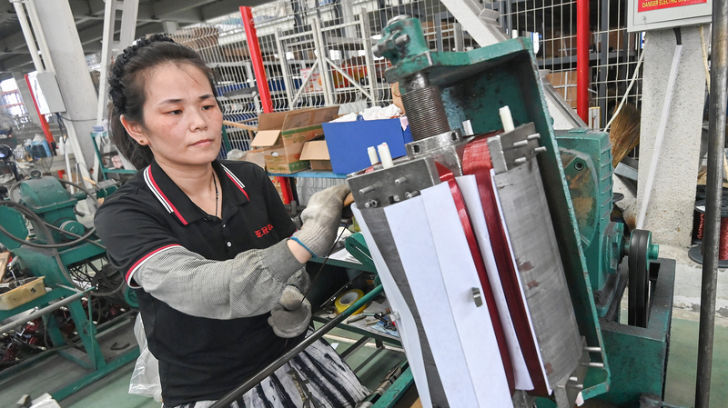 Chinese Mainland Manufacturing PMI Edges Up to 49.4 in August Chinese_Mainland_Manufacturing_PMI_Edges_Up_to_49_4_in_August