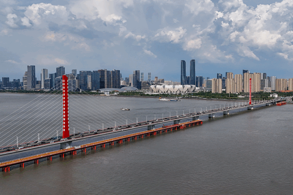 Hangzhou’s Xixing Bridge: Connecting Across the Qiantang River Hangzhou’s Xixing Bridge: Connecting Across the Qiantang River video poster