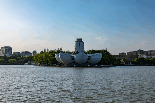 Explore Donghu Lake: Where Nine Dragons Dance in Zhejiang Explore_Donghu_Lake__Where_Nine_Dragons_Dance_in_Zhejiang video poster