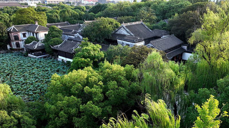 H39F1A7HH5ODYXTJZ56O - News for amigos, by amigos Nanxun’s Silk Secrets: Exploring the Ancient Water Town video poster