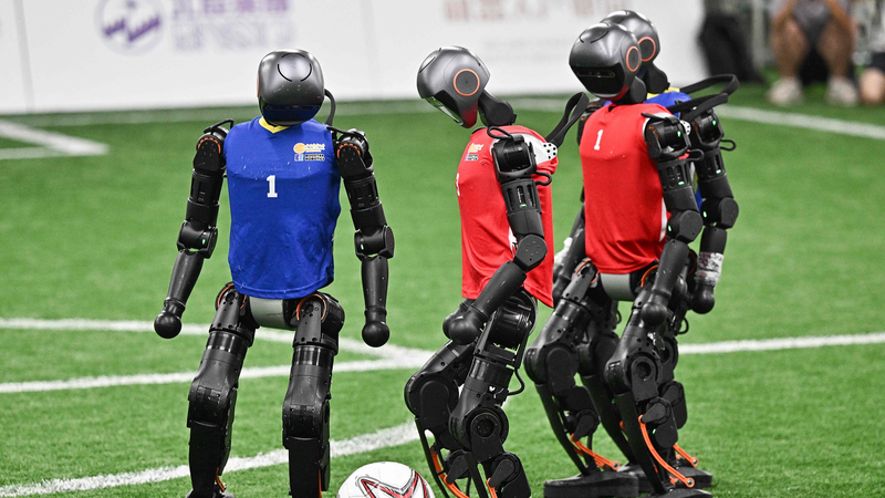 Humanoid_Robots_Kick_Off_in_Beijing_Soccer_Showdown_ - News for amigos, by amigos Humanoid_Robots_Kick_Off_in_Beijing_Soccer_Showdown_