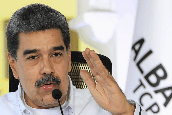 Maduro Mobilizes 4.5M Militia Amid U.S. Naval Threat Maduro_Mobilizes_4_5M_Militia_Amid_U_S__Naval_Threat