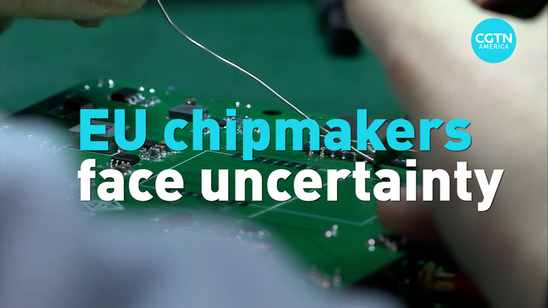 Global Chipmakers on Edge as Trump’s 100% Chip Tariffs Loom video poster