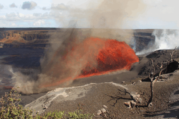 Kilauea Erupts Again: 31st Blast Since Dec 2024 🌋 Kilauea Erupts Again: 31st Blast Since Dec 2024 🌋 video poster