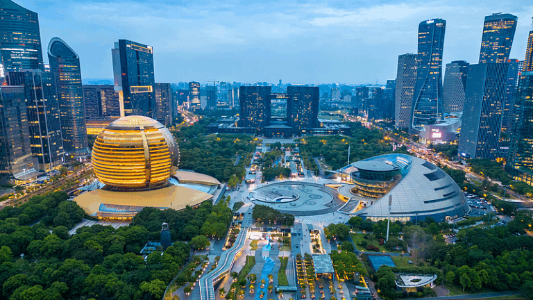 Discover Hangzhou’s Urban Balcony: Skyline Views & River Vibes video poster